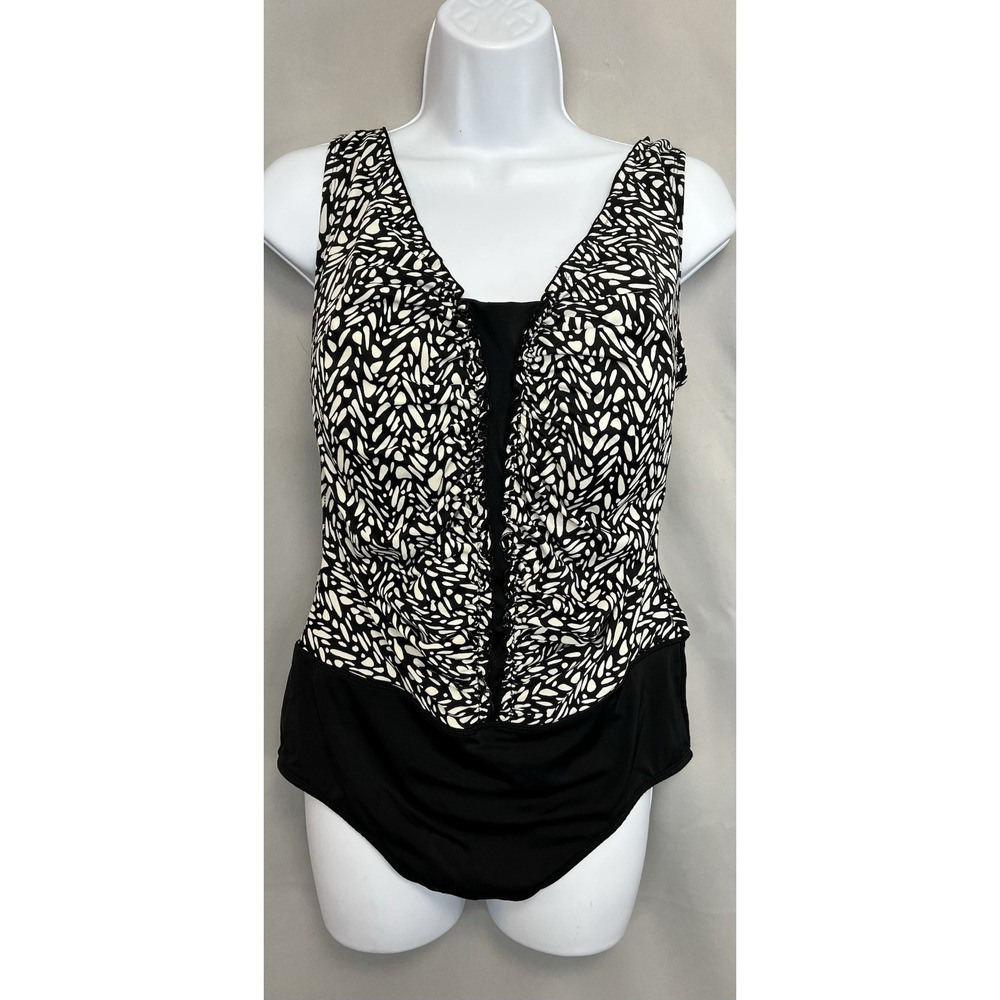 Inches Away Swimsuit Black White Beach Womens Vacation Sz 18W